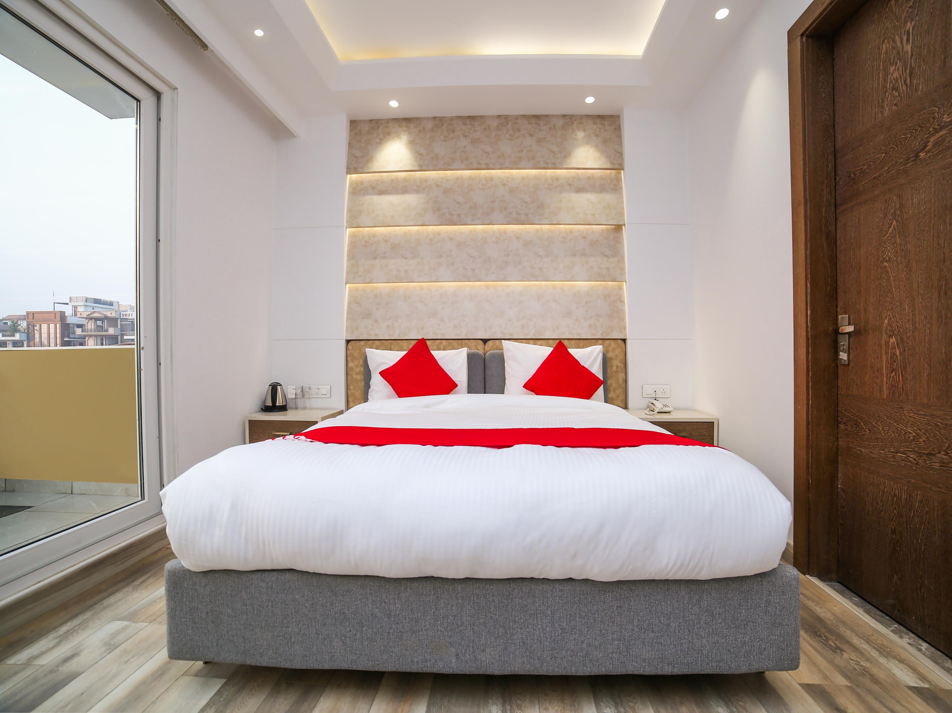 Townhouse Oak Hotel Dev Palace Delhi  Exterior photo